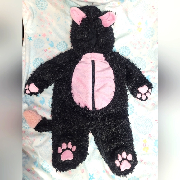 Fuzzy Kitty Baby Bodysuit size 0-3m - Picture 1 of 3